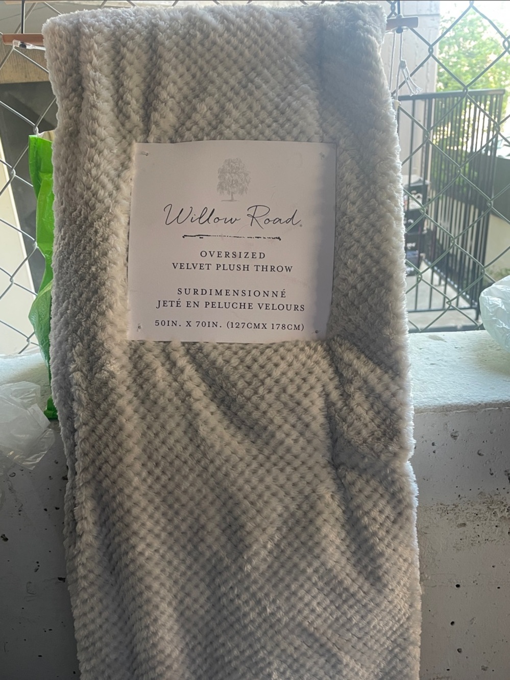 Willow Plush Oversized Velvet Throw - Light Grey